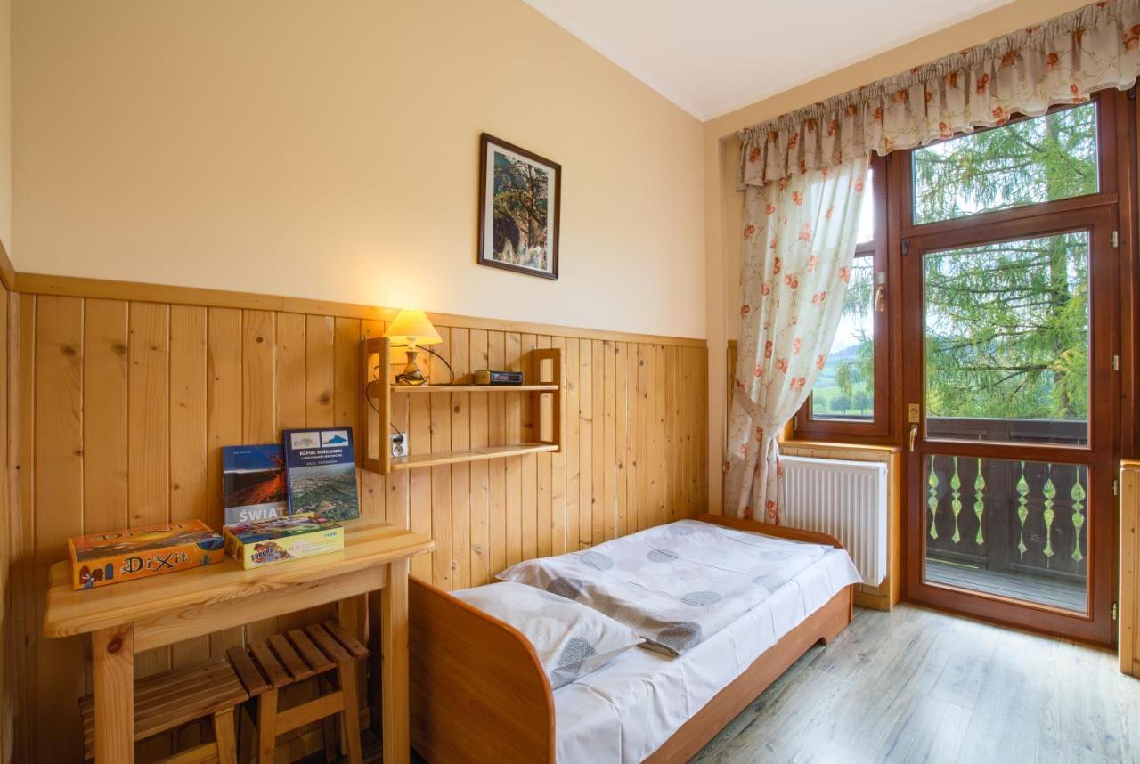 Schronisko Pttk Trzy Korony Bed & Breakfast Sromowce Nizne Bagian luar foto
