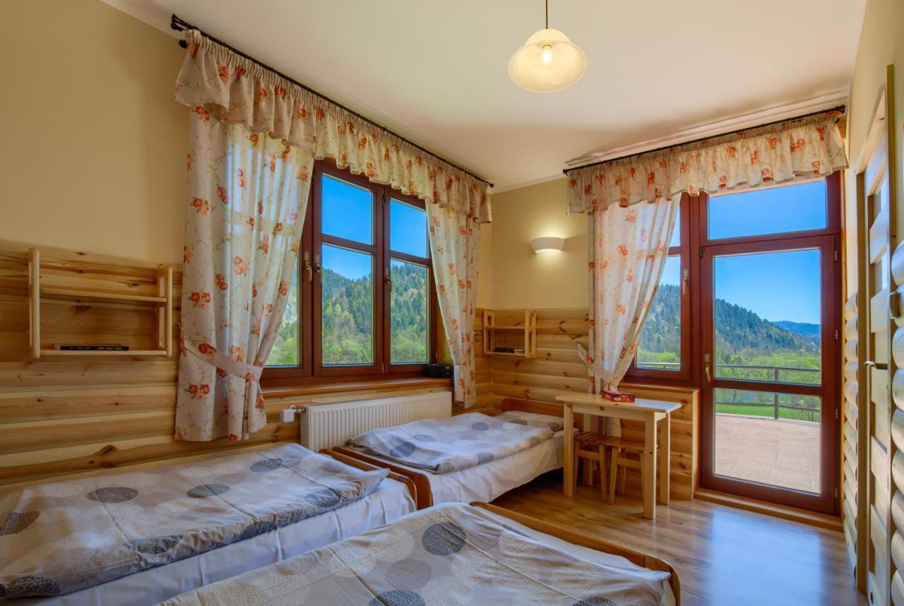 Schronisko Pttk Trzy Korony Bed & Breakfast Sromowce Nizne Bagian luar foto