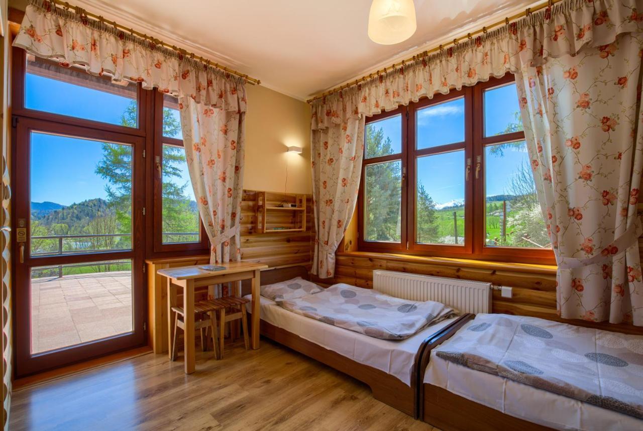 Schronisko Pttk Trzy Korony Bed & Breakfast Sromowce Nizne Bagian luar foto
