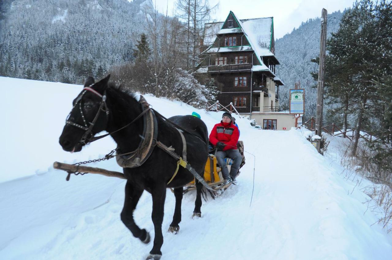 Schronisko Pttk Trzy Korony Bed & Breakfast Sromowce Nizne Bagian luar foto